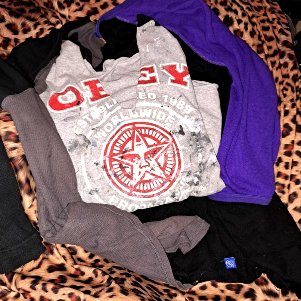 I WENT TO ART SCHOOL AND I HAVE THE BUSTED T-SHIRT BUNDLE(and DEBT) TO PROVE IT